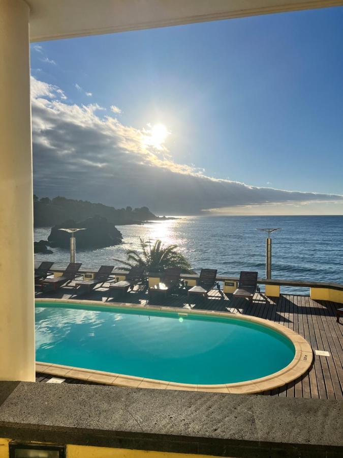 Vinha Da Areia Beach Hotel Вила-Франка-ду-Кампу Экстерьер фото