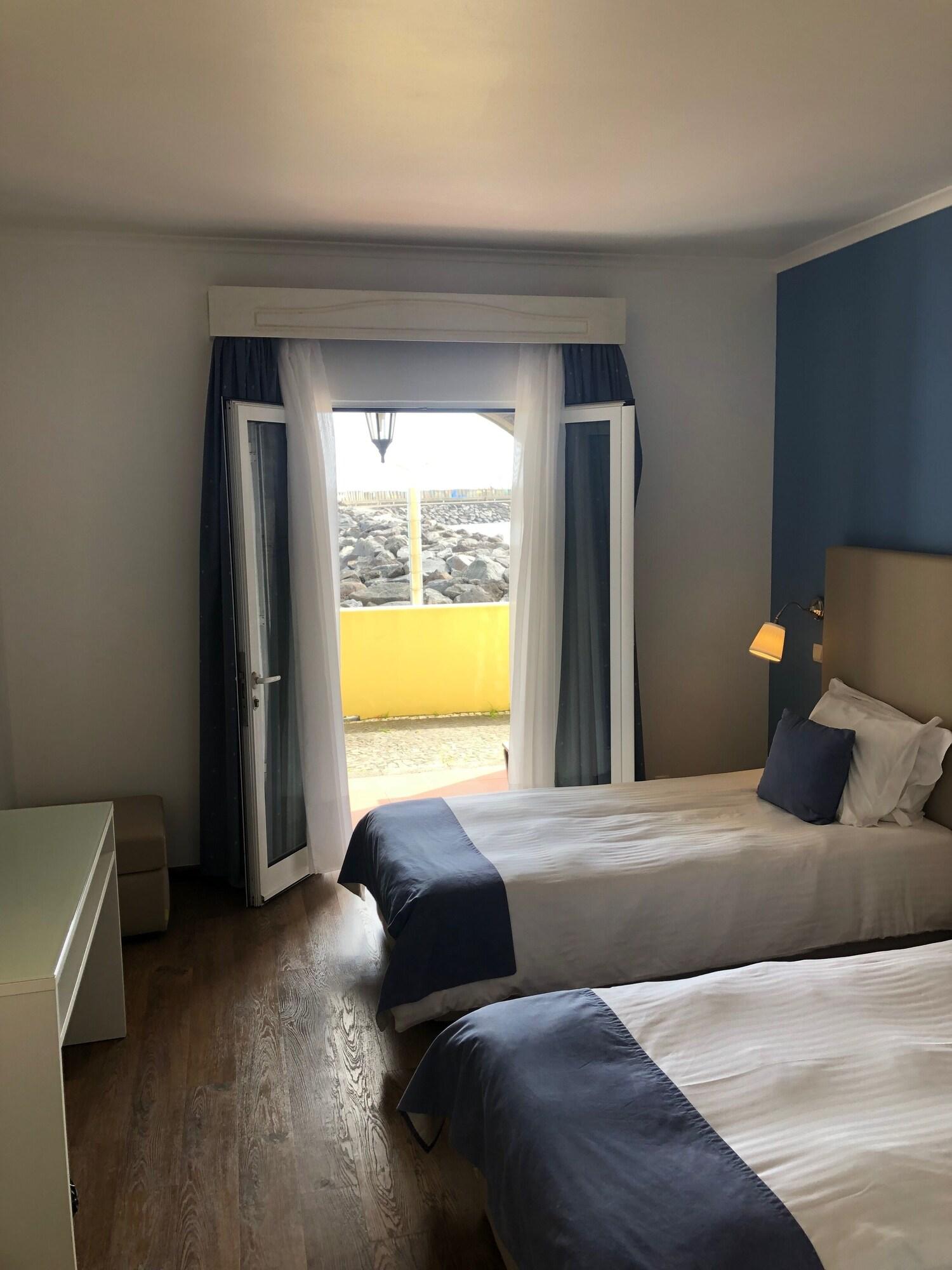 Vinha Da Areia Beach Hotel Вила-Франка-ду-Кампу Экстерьер фото