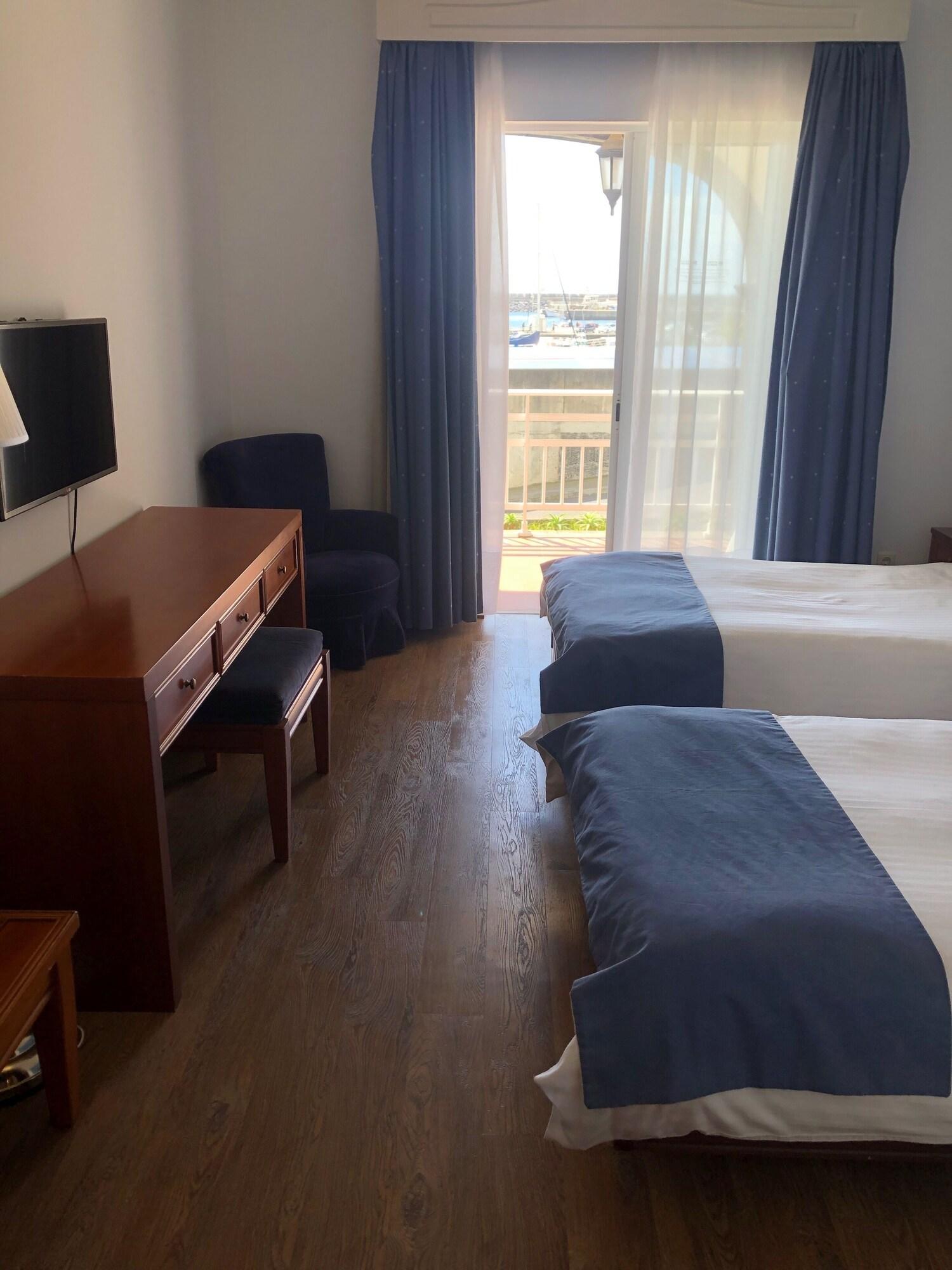 Vinha Da Areia Beach Hotel Вила-Франка-ду-Кампу Экстерьер фото
