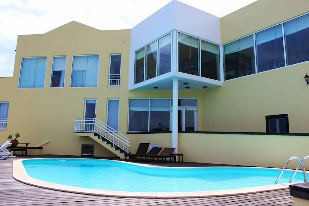 Vinha Da Areia Beach Hotel Вила-Франка-ду-Кампу Экстерьер фото